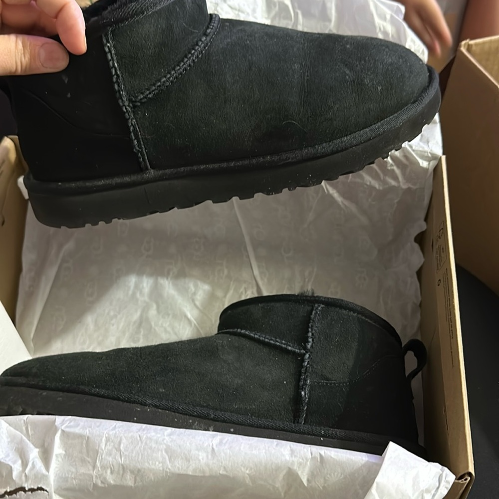 Ugg classic ultra mini size 11